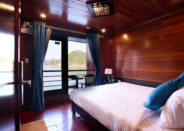Aqua Elegance Cruise - Bay By Ahg 5*