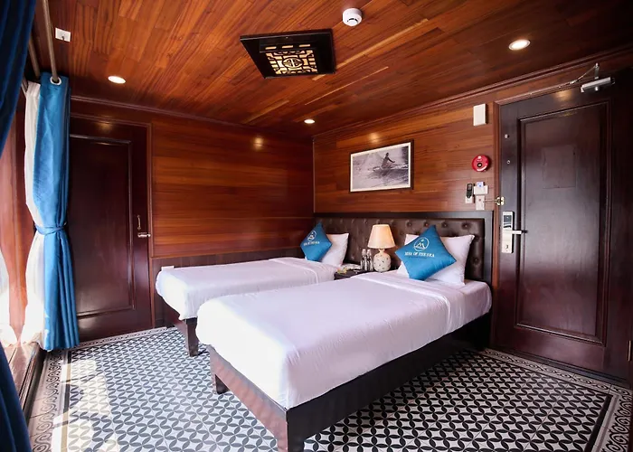Aqua Elegance Cruise - Bay By Ahg 5* Hạ Long