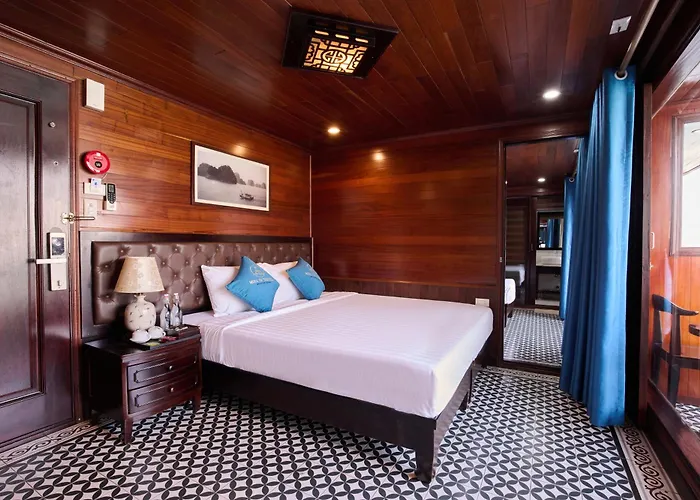 Aqua Elegance Cruise - Bay By Ahg Botel 5*