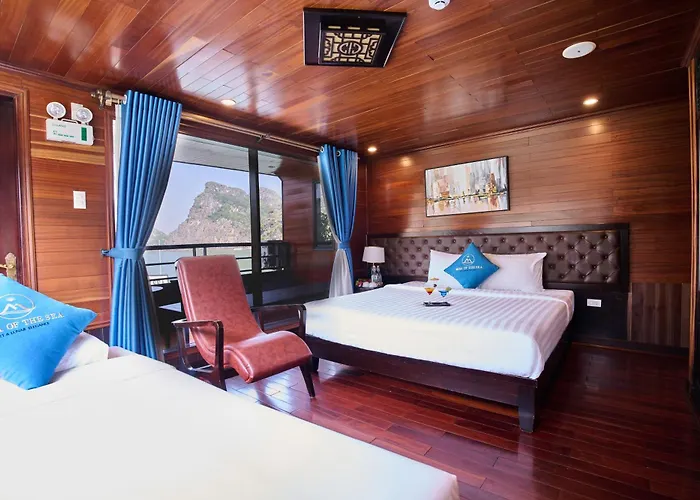 Aqua Elegance Cruise - Bay By Ahg Botel