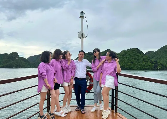 Aqua Elegance Cruise - Bay By Ahg Ha Long