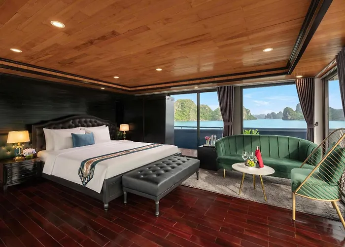 Aqua Elegance Cruise - Bay By Ahg 5*