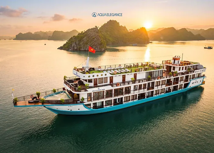 Botel Aqua Elegance Cruise - Bay By Ahg