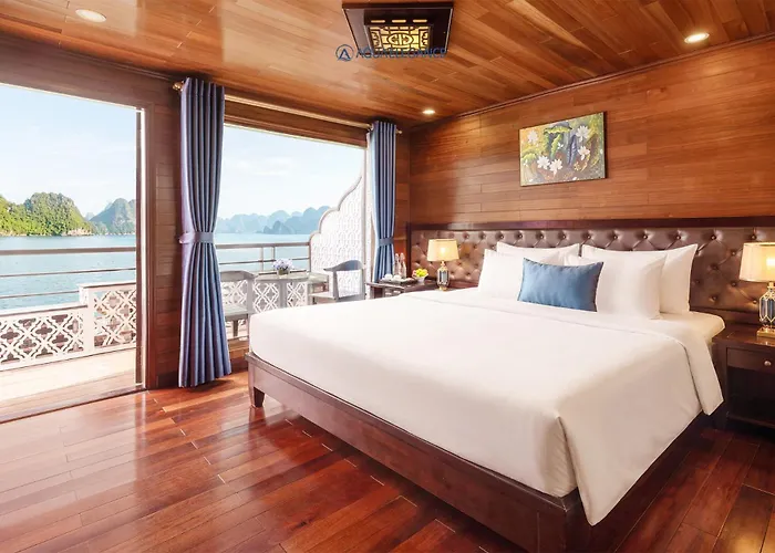 Aqua Elegance Cruise - Bay By Ahg Botel