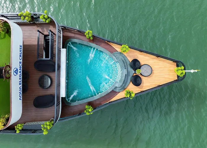 Aqua Elegance Cruise - Bay By Ahg Botel Hạ Long