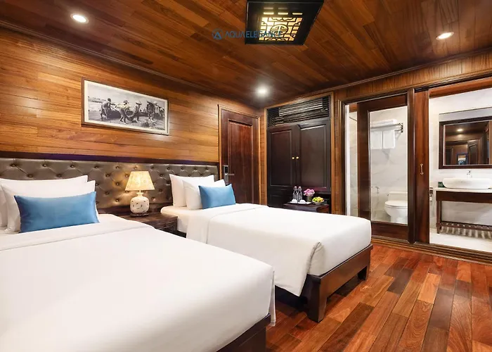 Aqua Elegance Cruise - Bay By Ahg Botel