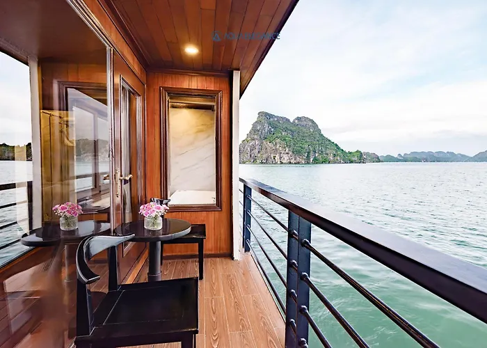 Botel Aqua Elegance Cruise - Bay By Ahg Hạ Long