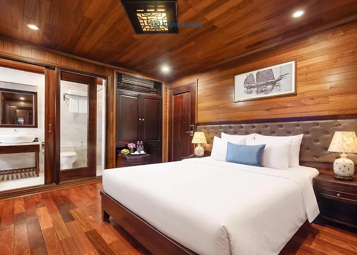 Aqua Elegance Cruise - Bay By Ahg 5*