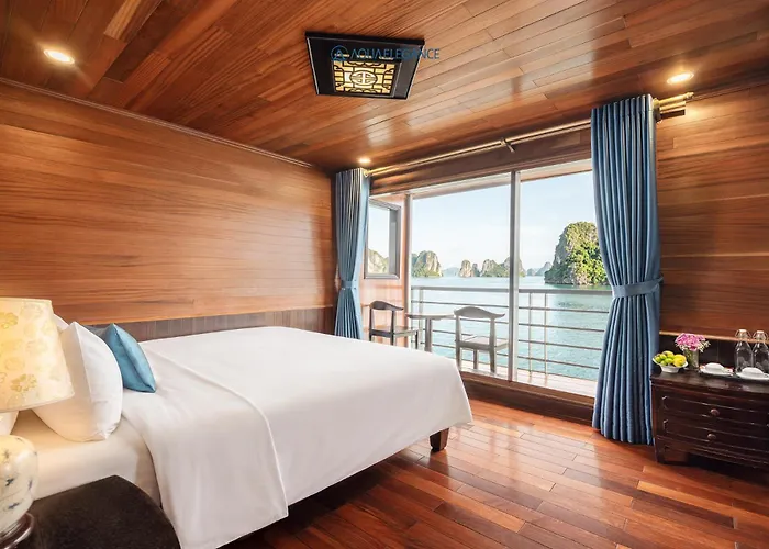 Aqua Elegance Cruise - Bay By Ahg Botel Hạ Long